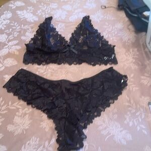 SHEIN curve Black stretch lace cami & pantie set